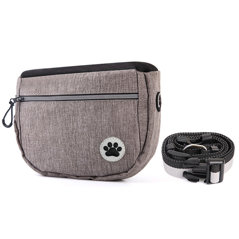 Keep your pet training sessions organized and efficient with this Pet Training Snack Bag With Pockets. Designed for easy access, it features multiple pockets to hold treats, toys, and essentials securely.