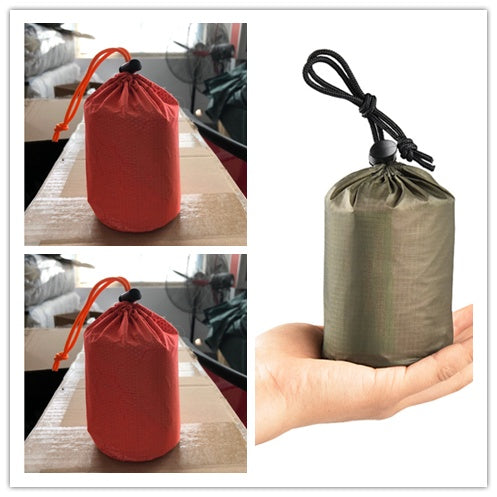 Stay prepared for unexpected outdoor situations with the Aluminum Film Emergency Sleeping Bag & Reflective Tent. Made with durable aluminum film, this product is designed to provide warmth and shelter in emergency situations.