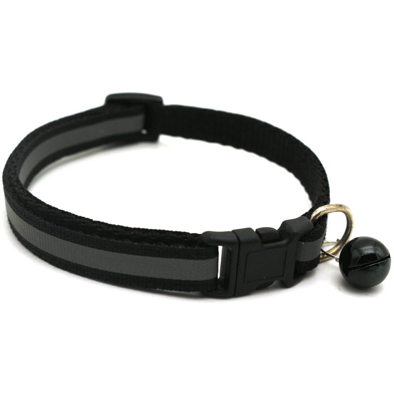 Never worry about losing sight of your pet - this collar's reflective capabilities will make sure they stand out in the night!