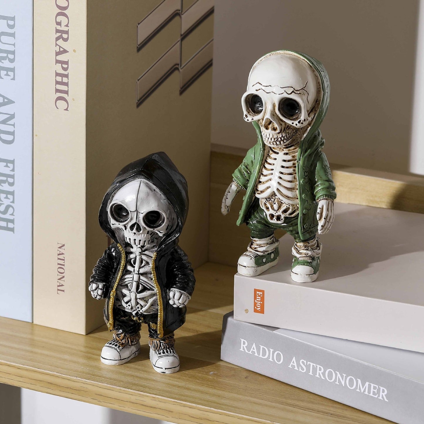 Add a spooky touch to your Halloween decor with this Resin Skeleton Doll Decoration. Crafted from durable resin, it offers a realistic skeletal look that's perfect for creating an eerie atmosphere.