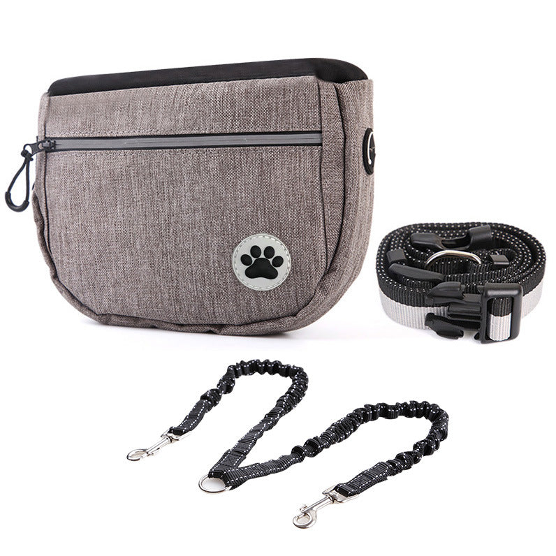 Keep your pet training sessions organized and efficient with this Pet Training Snack Bag With Pockets. Designed for easy access, it features multiple pockets to hold treats, toys, and essentials securely.