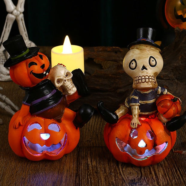 Illuminate your Halloween with this luminous skull pumpkin light decor. Perfect for creating a spooky yet captivating ambiance, its glowing design enhances any Halloween setup—whether indoors or outdoors.