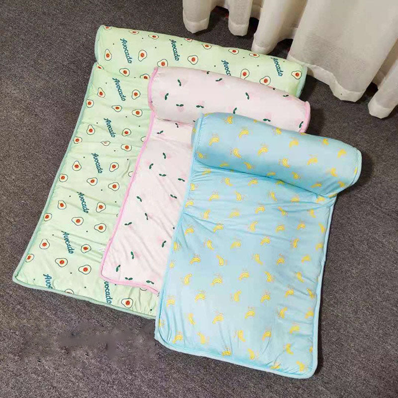 This Non-Slip Silk Pet Cooling Mat is the perfect way to keep your pet cool and comfortable. It's made with a non-slip silk material that's durable and safe for your pet. Plus the cooling mat technology helps regulate your pet's temperature for ultimate comfort.