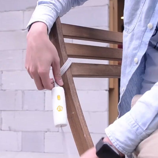 Keep your dog visible and secure with the Reflective Anti-lost Elastic Dog Leash. Designed to stretch gently, it offers flexibility and comfort during walks while preventing sudden pulls.