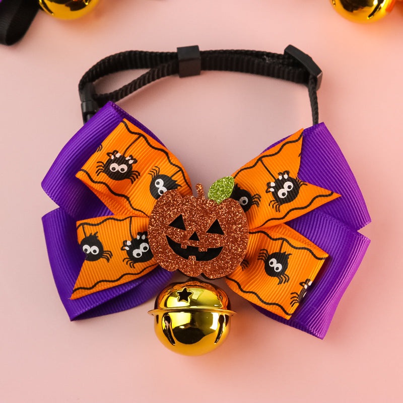 Brighten up your pup's holiday and dress them in this playful Pumpkin Bell Bow Tie. Adorning their neck with this delightful accessory, your pup will be the most stylish pup on the block this Halloween!