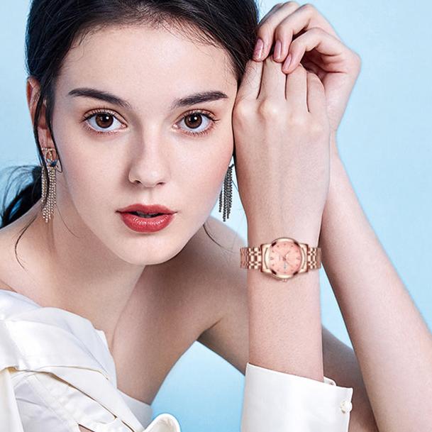 Elevate Your Gift to Timeless Elegance with Our Gold Stainless Steel Ladies' Watch & Personalized Lumenglass Message Stand