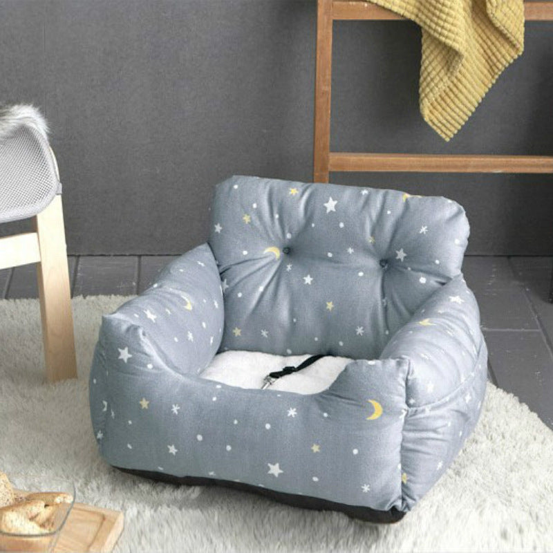 Make sure your pup is buckled-up in style with the Dog Love Seat Belt! Your furry sidekick can enjoy a long drive in luxurious comfort with this chic couch bed – keep them safe and secure without compromising on sass!