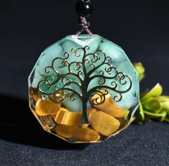 Orgonite works by drawing in energy through its matrix, which is made with resin and metals, the organic and inorganic materials.
