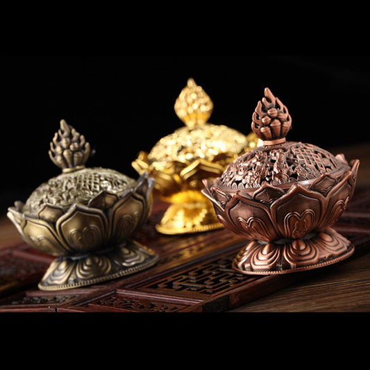 These peaceful mini Tibetan Lotus incense burners are perfect for your yoga studio, home, Zen room, bedroom or anywhere you need to relax, meditate or just relax. Small yet powerful as a single piece item to burn any fragrance incense you like.