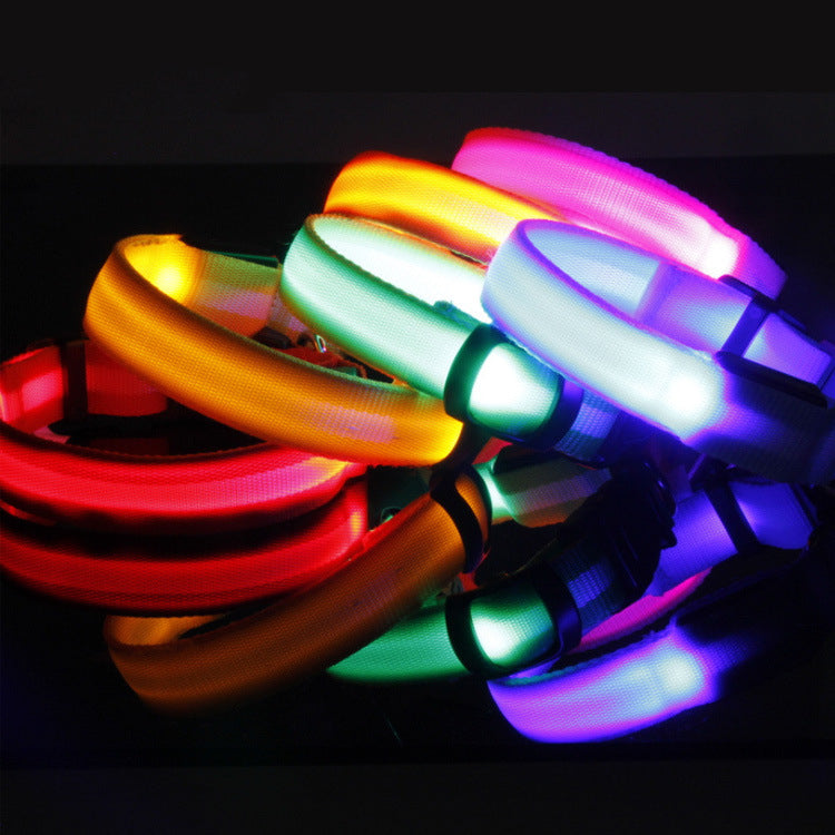 This Safety LED Dog Collar provides 360 degrees of visibility, so you can keep your pup safe when out for their nightly walks. It features bright LED lights that offer peace of mind and let everyone know that your beloved pup is nearby.