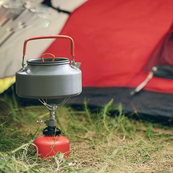 Only weighs 50g, mini size, easily fit into your pocket. Strong firepower up to 3000W. With foldable switch to control the power as you need. Collapsible bracket, anti-skid and with strong bearing capacity. Comes in a pouch for convenient carry. Note: Gas cartridge in NOT included here.