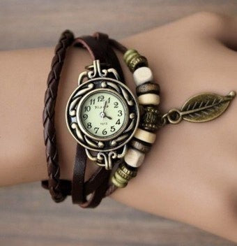 Genuine Leather Vintage Style multicolor High Quality Quartz Watch with a Lovely Bracelet with a snap back.