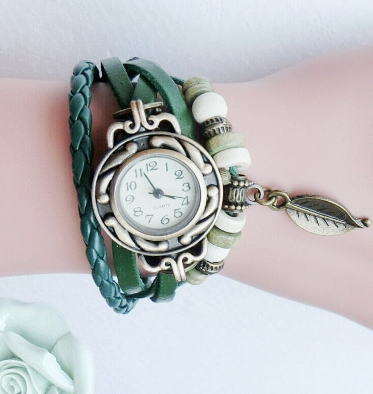 Genuine Leather Vintage Style multicolor High Quality Quartz Watch with a Lovely Bracelet with a snap back.