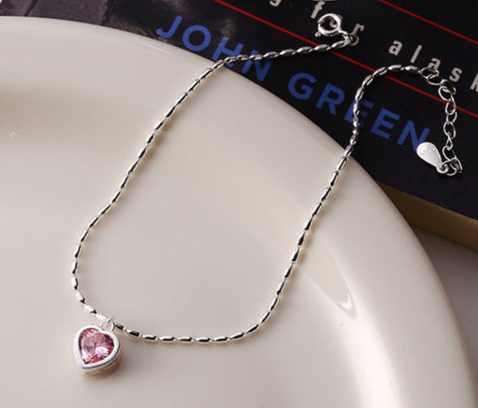 This adorable 925 sterling silver heart-shaped pink anklet is perfect for your special lady as a great Valentine's gift.  She'll love the delicate style, the perfect fit and the pink crystal.