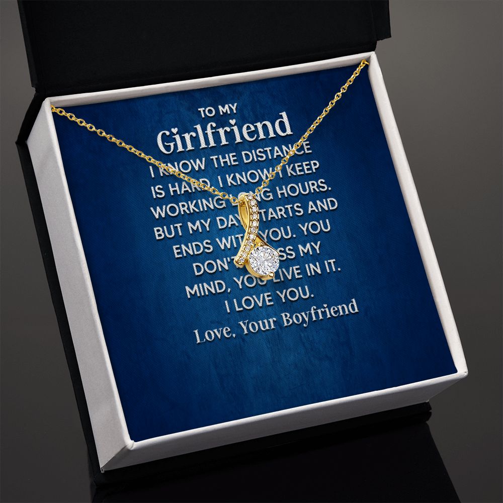 Girlfriend Distance Alluring Beauty Necklace