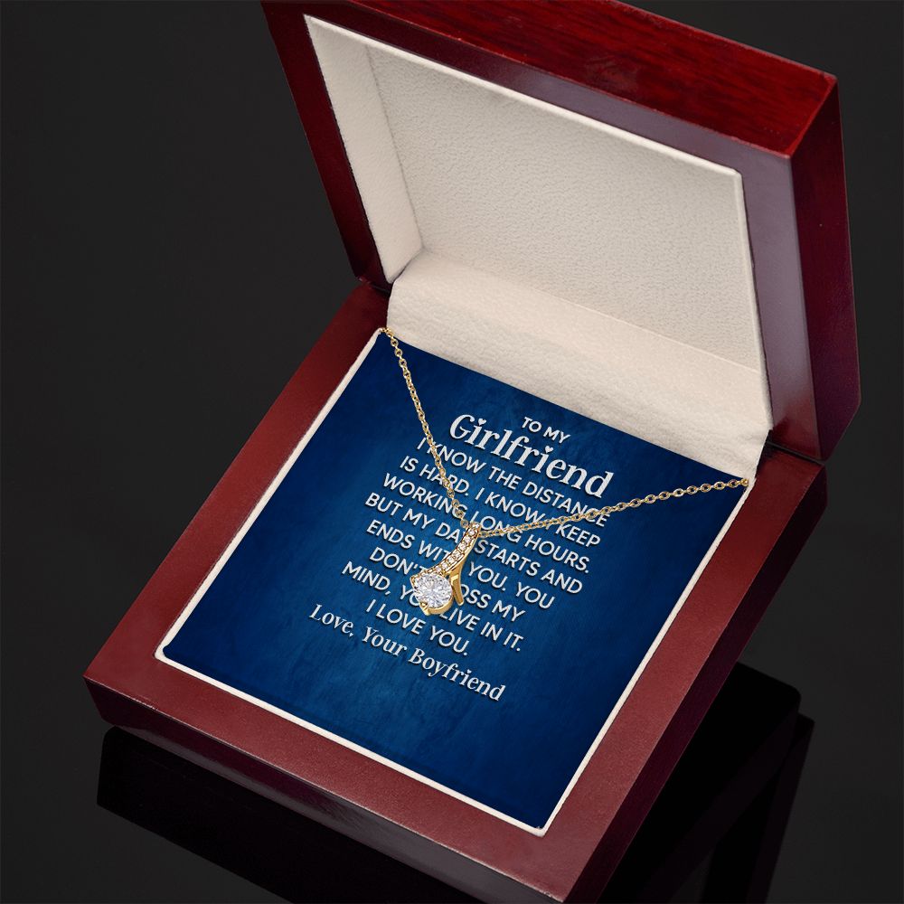 Girlfriend Distance Alluring Beauty Necklace