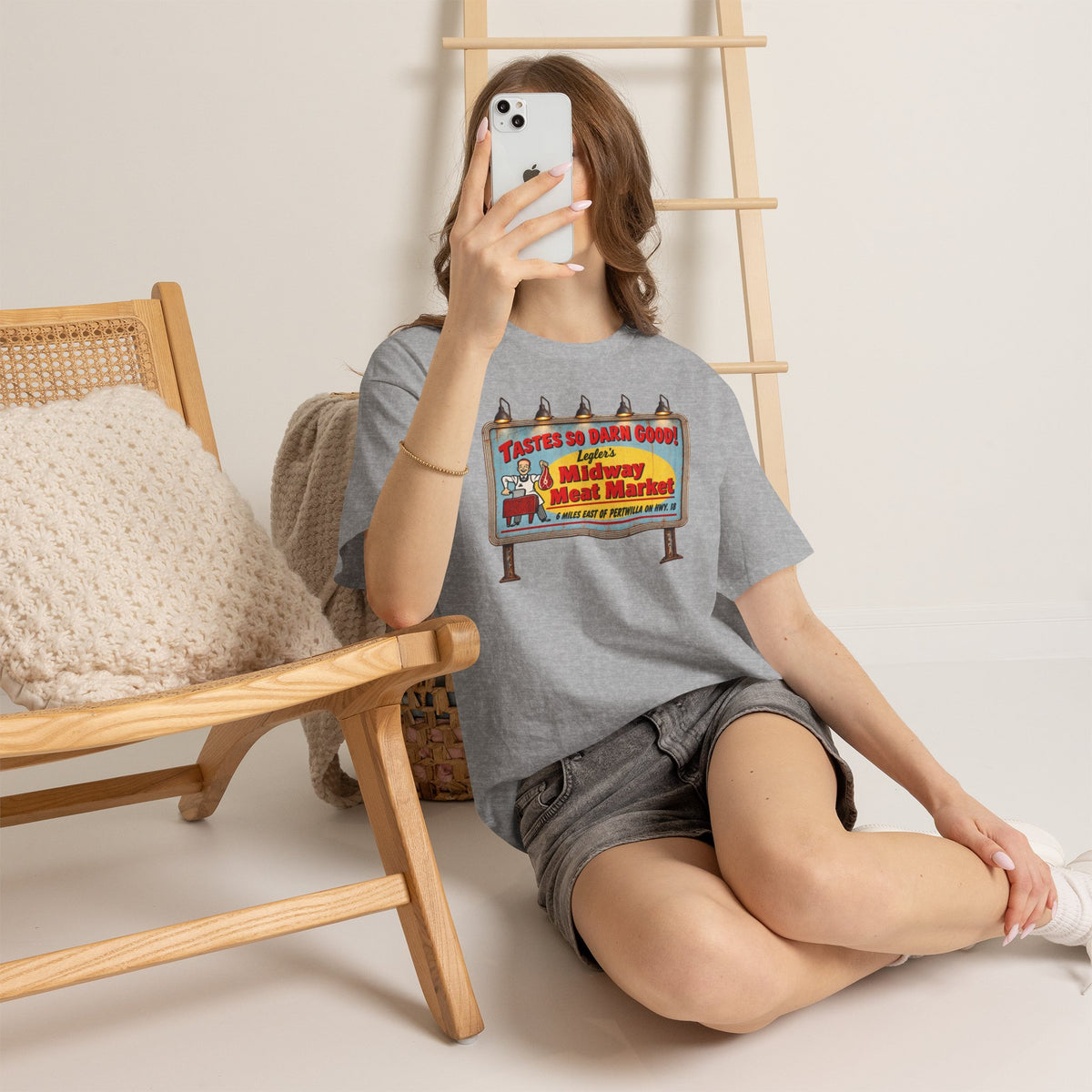 Jeepers Creepers Inspired Vintage Midway Meat Market Billboard  Cotton T-Shirt