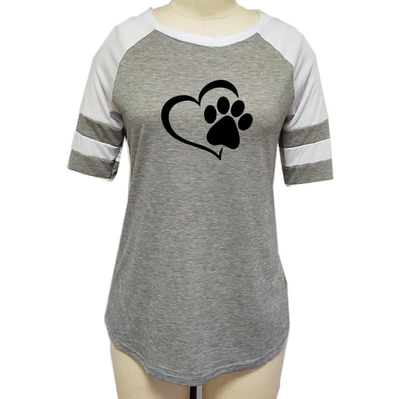 This Fashion Love Dog Paw Print Top is paws-itively the best way to show off your love of pups! It's sure to make you the envy of all the other pup-lovers out there! Cute, comfortable, and stylish