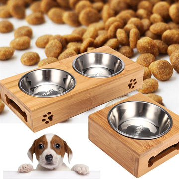 Make mealtime for your pup stress free with our Stainless Steel Dog Bowl with Bamboo Rack. It's made of the highest quality materials to ensure it's long-lasting and durable.