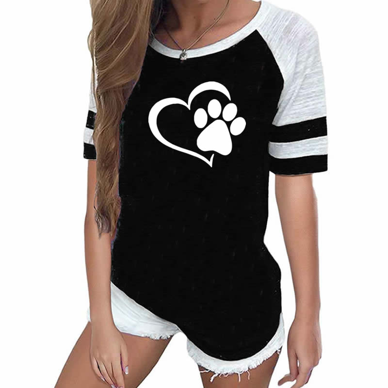 This Fashion Love Dog Paw Print Top is paws-itively the best way to show off your love of pups! It's sure to make you the envy of all the other pup-lovers out there! Cute, comfortable, and stylish