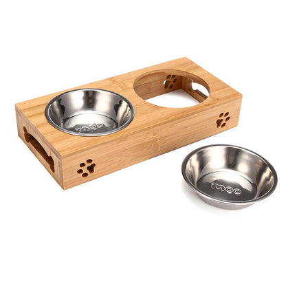 Make mealtime for your pup stress free with our Stainless Steel Dog Bowl with Bamboo Rack. It's made of the highest quality materials to ensure it's long-lasting and durable.