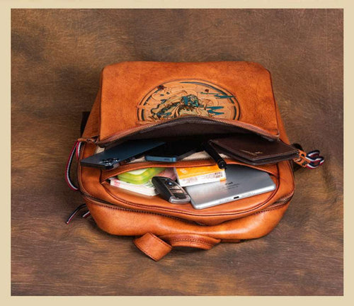 Large-capacity Leather Shoulder Bag Leather Hand-carved Semi-hand Carved Product information; Material: Leather Cortex features: first layer cowhide Bag trend style: Backpack Bag size; large Popular elements: retro Lining quality; Shandong silk Bag shape: box type Opening method: Zipper Processing method: embossing Hardness: soft Size; retro brown, retro black, retro red, retro green