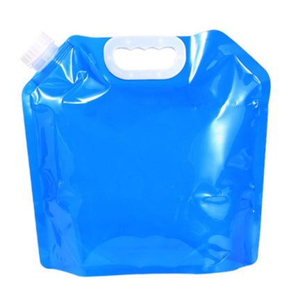 Water is the most  important thing to carry with you when you are in a survival situation. This foldable water container comes with a faucet for easy drinking. The foldable design makes it easy to store away when empty. Comes in 2 sizes for every family size. 