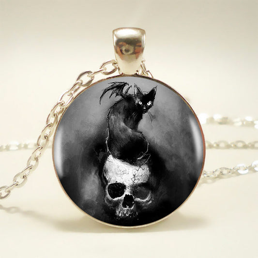 This creepy cat bat on a skull pendant will top off your favorite Halloween outfit perfectly to show off your unique style.
