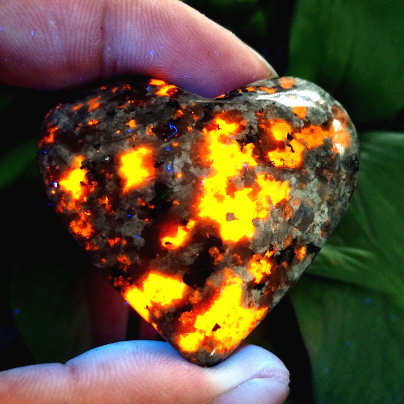 5A+ Natural Stone Yooperlite Crystal shaped into a Heart with Powerful Chakra Energy, Wicca properties, Crystals and Stones provide Love Healing for the Spiritual in many modalities including Witchcraft, energy healers, spiritual, massage stones and religious purposes..
