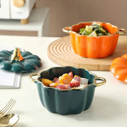 Pumpkin shape, exquisite appearance, very suitable for party and holiday atmosphere. ★ With two handles to prevent burns, it is safer and more reliable. ★ Ceramic material, high temperature resistance, can be put into the oven, microwave, dishwasher, disinfection cabinet.