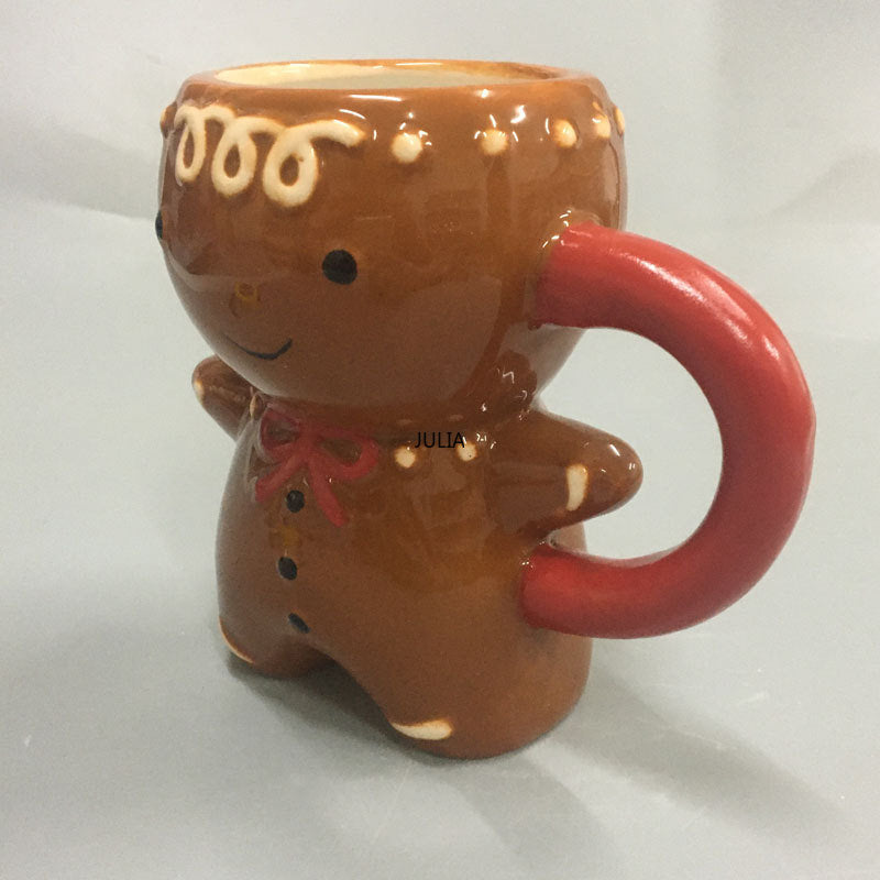 Everyone loves these adorable 3D Christmas mugs. Makes a perfect gift for the holidays, works as a decoration or a candy holder. Heat resistant so you can use these with your hot beverages, coffee, hot cocoa, spiced cider, eggnog and more. 