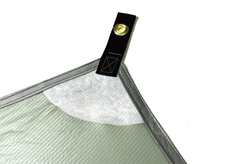 This Rainproof Luxury Tent With Cloth Canopy makes a fun camping experience. This is a light grey single layer tent, so best used during the summer family outings or those fun friend events.  Perfect for a lazy summer party.