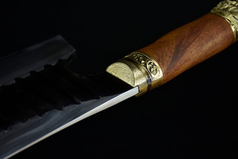 Product Information：  Full length: 38.3cm Blade length: 24cm Handle length: 13cm Blade width: 10.7cm Thickness: 0.5cm Blade material: spring steel  Handle material: rosewood, fittings: brass