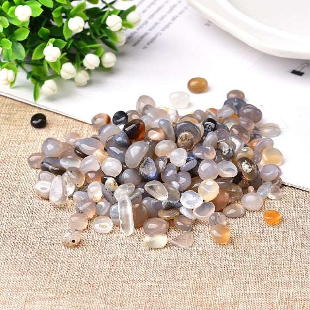 There are many colors of quartz stones available, so you're sure to find what you need for your grand art projects